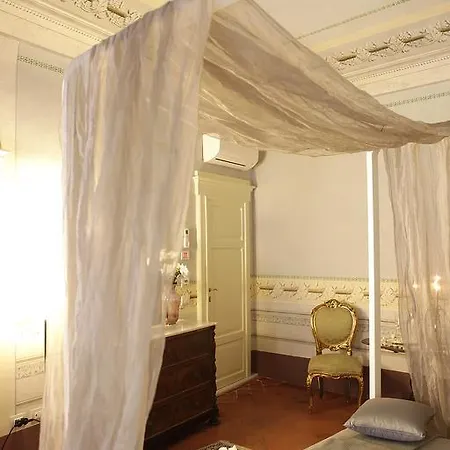 Bed & Breakfast Residenza D'epoca -santa Caterina 3*